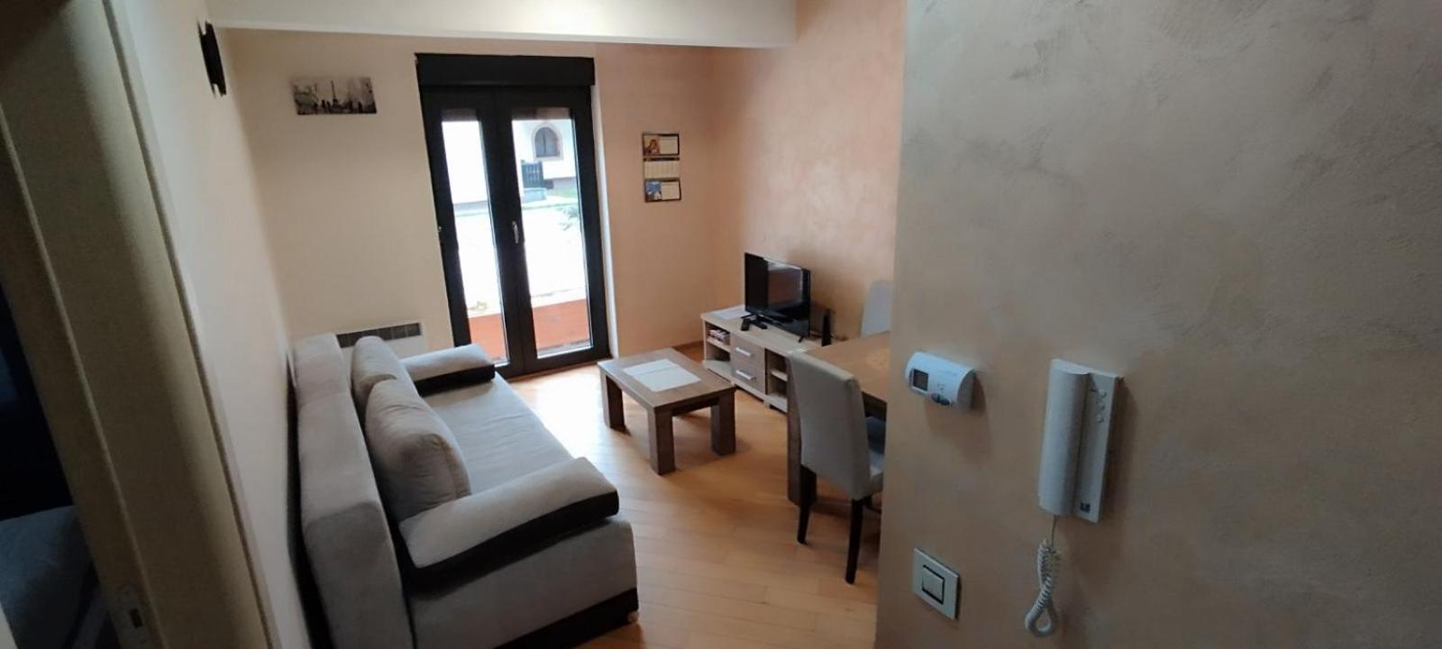 Apartment Miletic 4 *